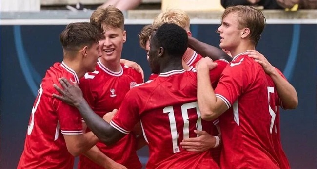 Cuộc chạm trán gay cấn giữa U19 Đan Mạch vs U19 Romania